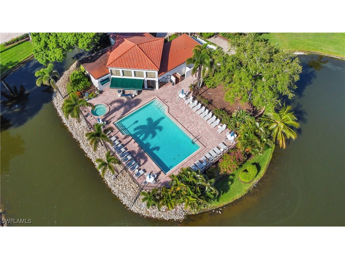 565 Beachwalk Circle #T-102 Naples FL 34108 226001327 image33