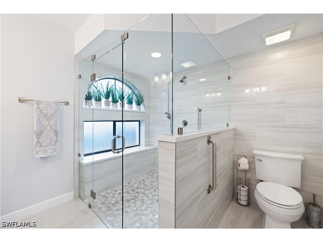 565 Beachwalk Circle #T-102 Naples FL 34108 226013419 image14