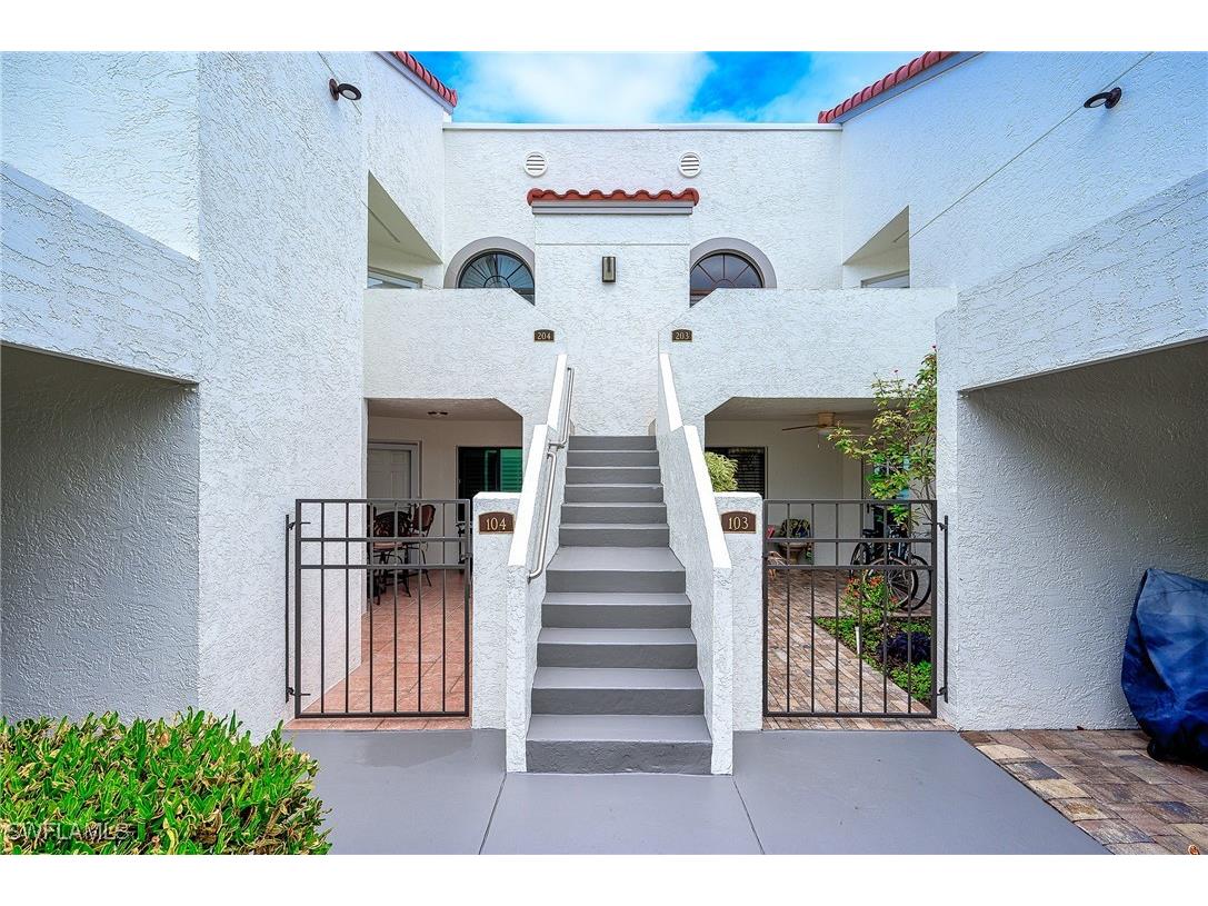 565 Beachwalk Circle #T104 Naples FL 34108 225057708 image2