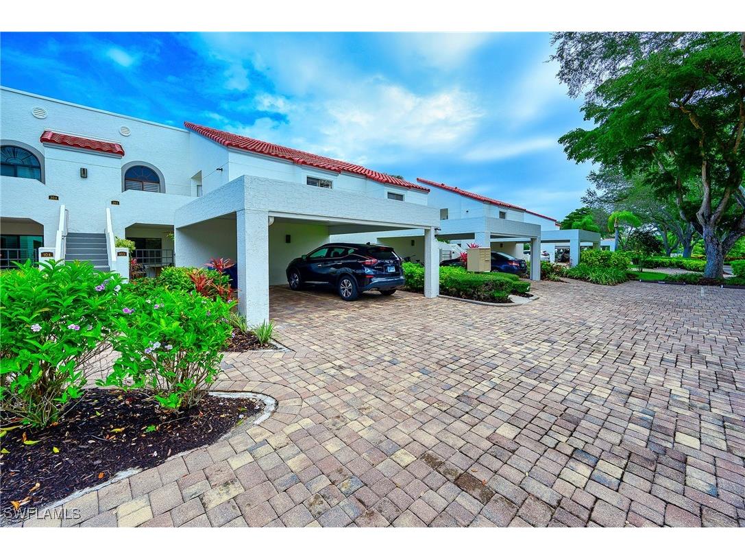565 Beachwalk Circle #T104 Naples FL 34108 225057708 image3