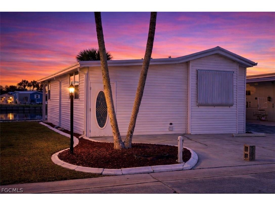 565 Cattleya Refuge #565 Naples FL 34114 2026010801 image2