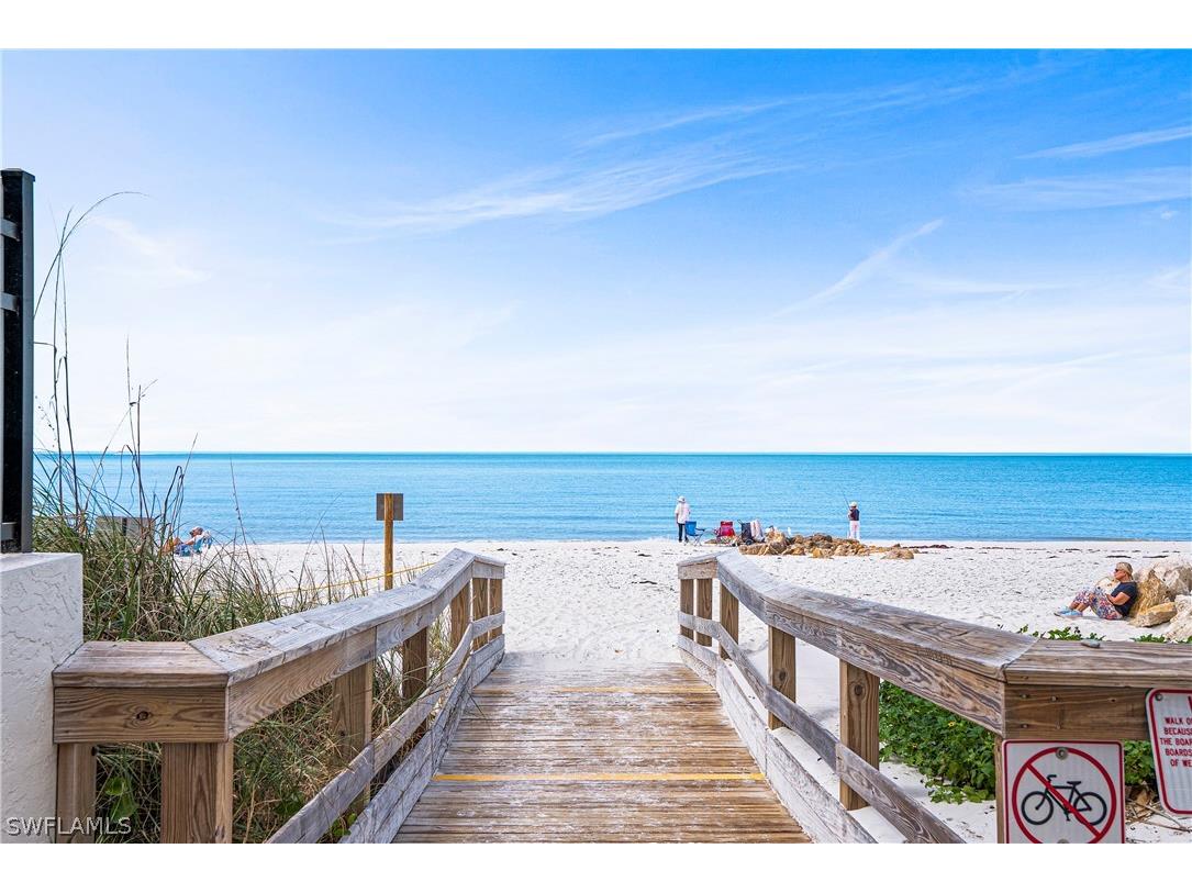 565 Whispering Pine Lane Naples FL 34103 225061336 image39