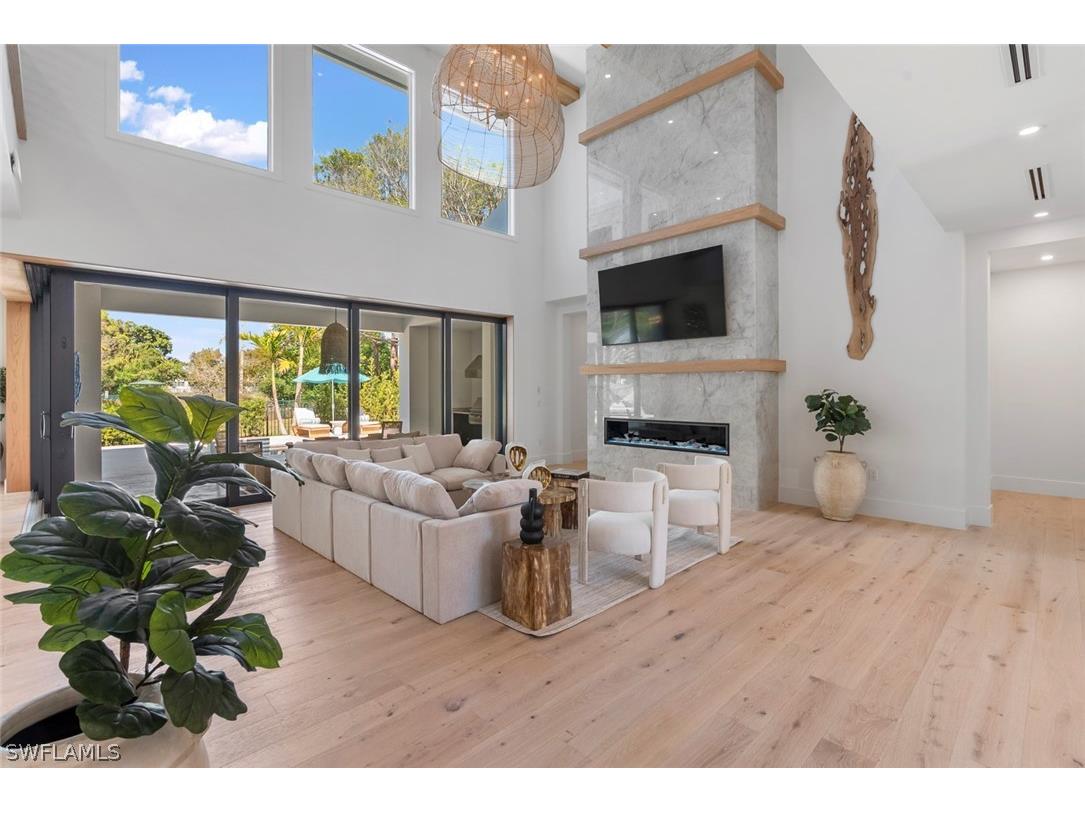 565 Whispering Pine Lane Naples FL 34103 225061336 image5