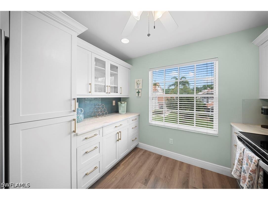 565 Windsor Square #202 Naples FL 34104 226016525 image10