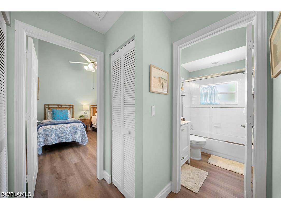 565 Windsor Square #202 Naples FL 34104 226016525 image12