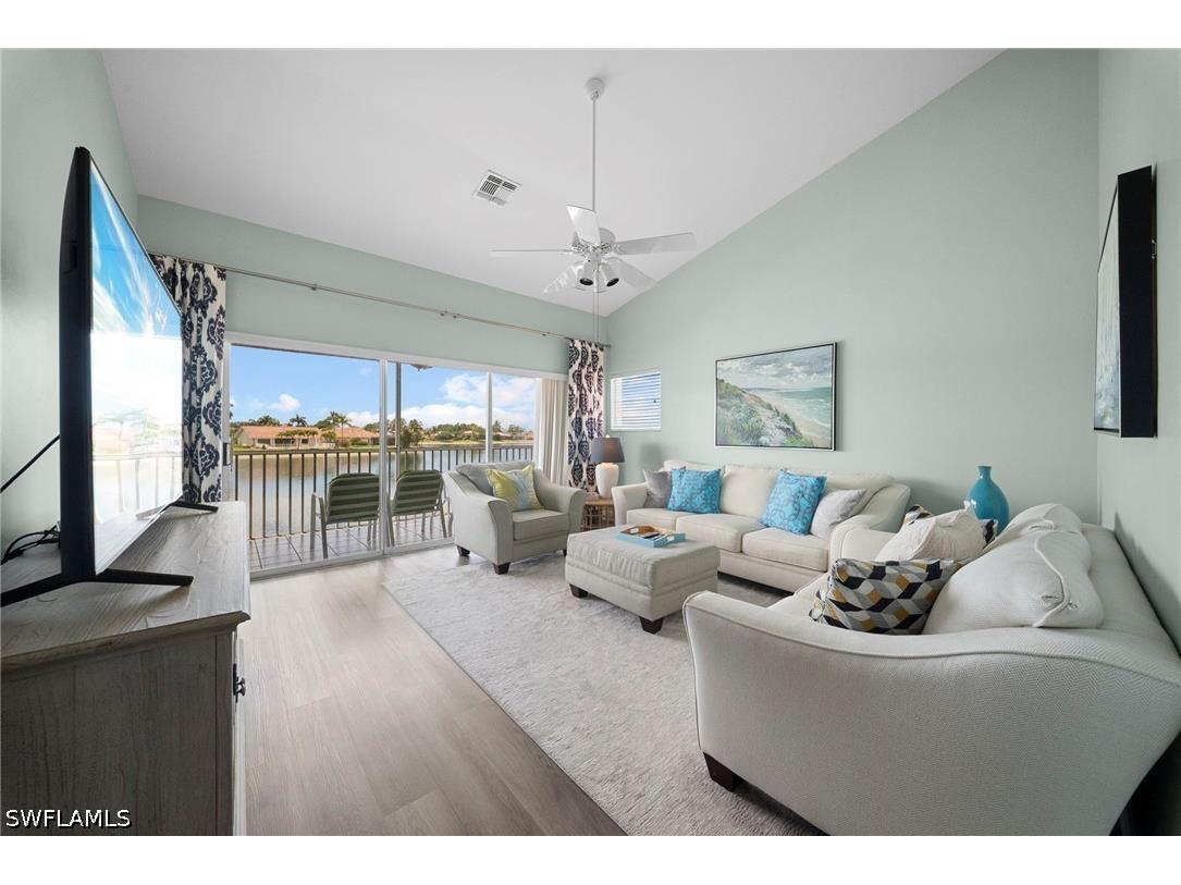 565 Windsor Square #202 Naples FL 34104 226016525 image4