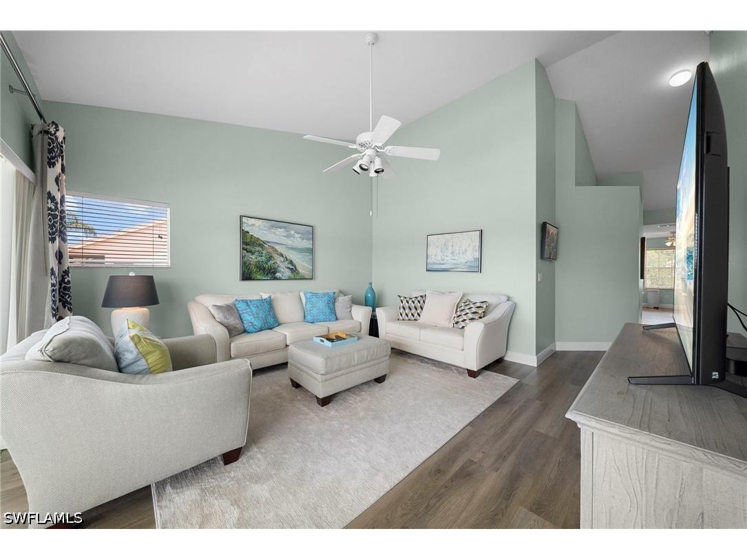 565 Windsor Square #202 Naples FL 34104 226016525 image7