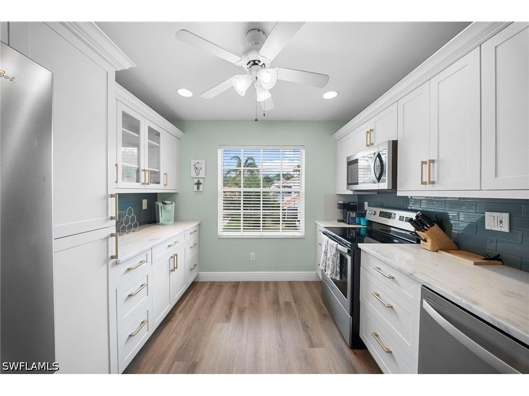 565 Windsor Square #202 Naples FL 34104 226016525 image9