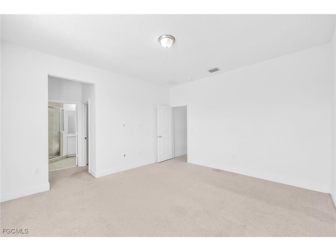 5650 Agostino Way Ave Maria FL 34142 2025016379 image24