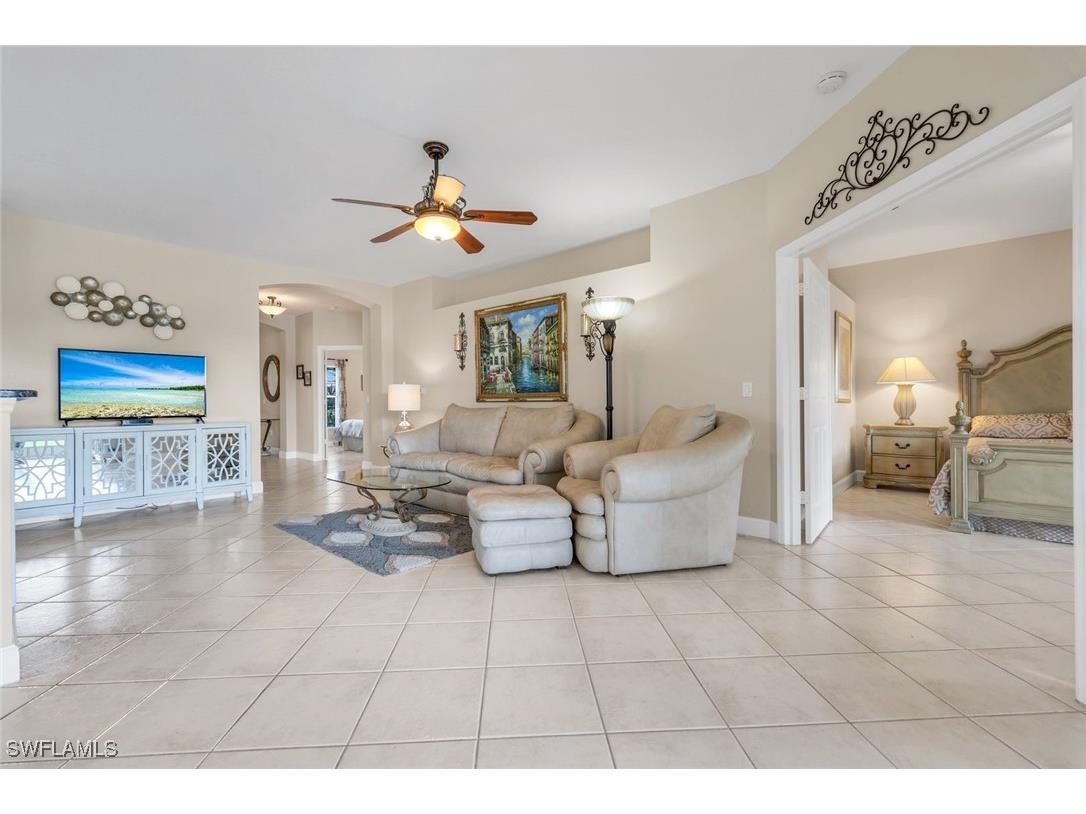 5650 Northboro Drive #102 Naples FL 34110 225074932 image2