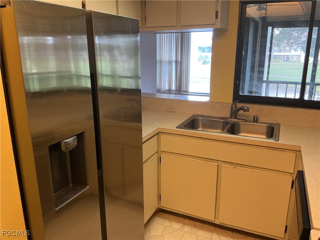 5650 Trailwinds Drive #124 Fort Myers FL 33907 2025012927 image12