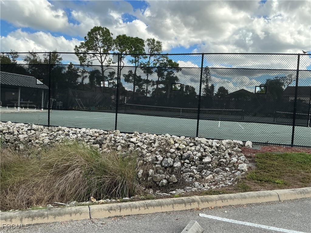 5650 Trailwinds Drive #124 Fort Myers FL 33907 2025012927 image25