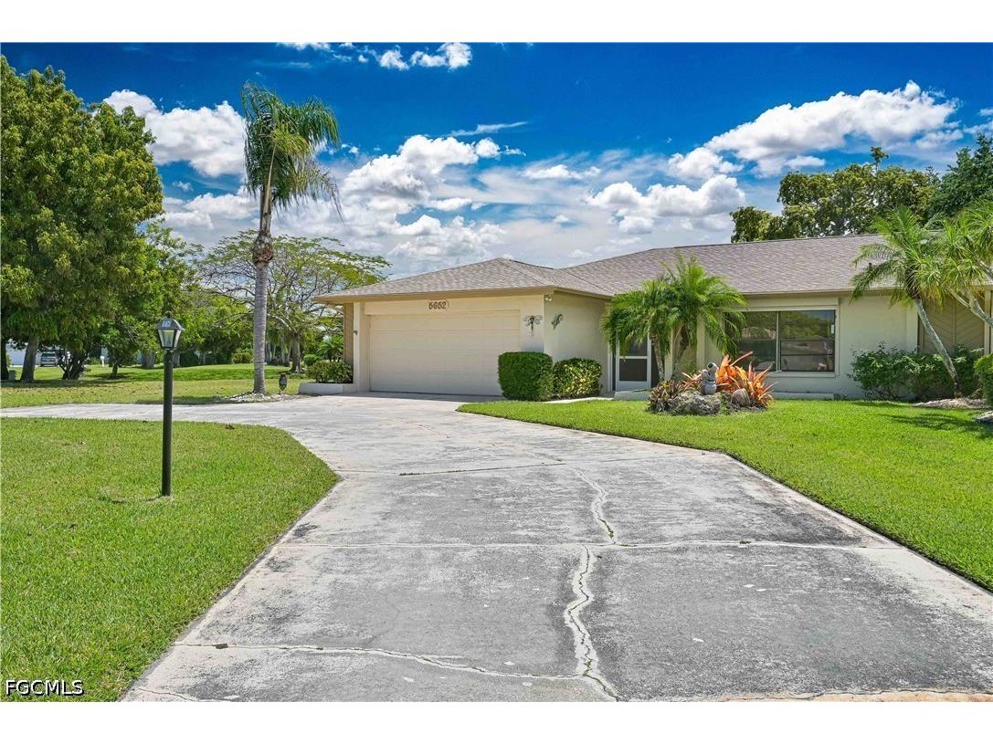 5652 Bolla Court Fort Myers FL 33919 2026017648 image2