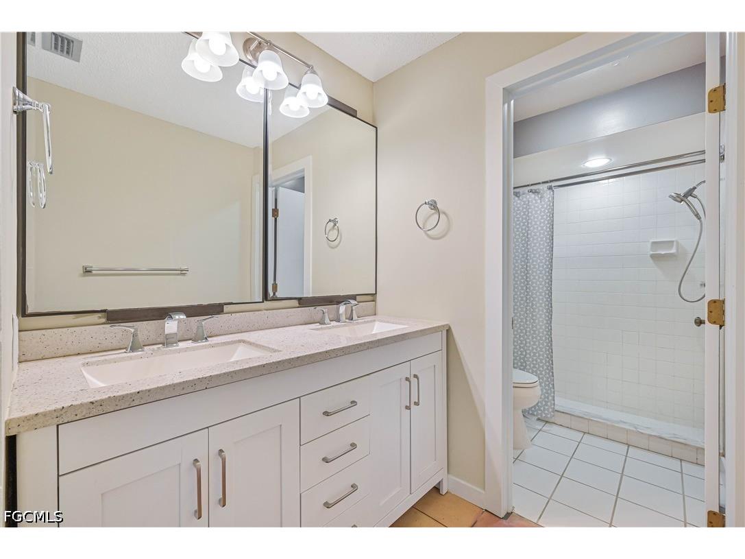 5652 Bolla Court Fort Myers FL 33919 2026017648 image32