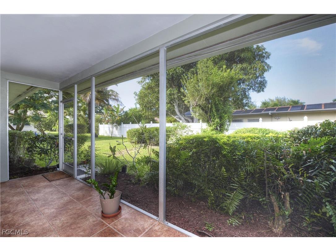 5652 Eichen Circle E Fort Myers FL 33919 2026011180 image14