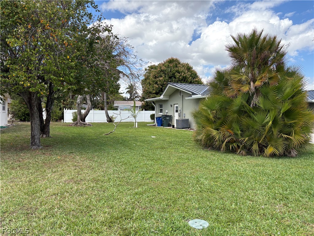 5652 Eichen Circle E Fort Myers FL 33919 2026011180 image16