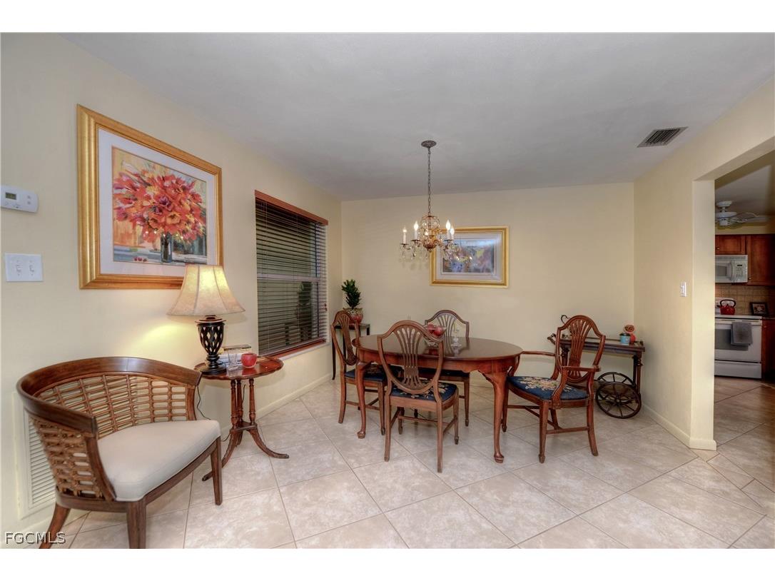 5652 Eichen Circle E Fort Myers FL 33919 2026011180 image9