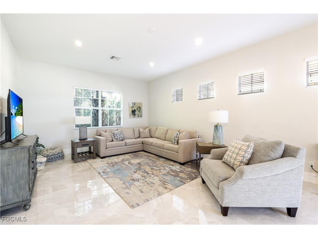 5652 Kensington Loop Fort Myers FL 33912 2026005292 image14