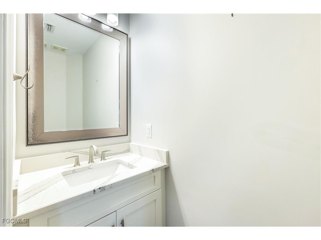 5652 Kensington Loop Fort Myers FL 33912 2026005292 image25