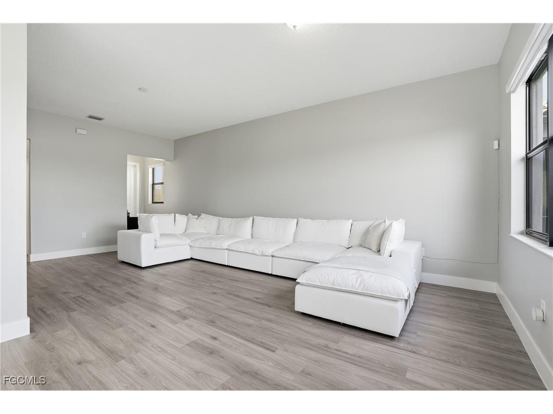 5653 Cassidy Lane Ave Maria FL 34142 2026004250 image5