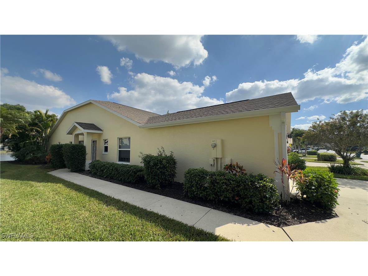 5653 Greenwood Circle #104 Naples FL 34112 225079839 image3