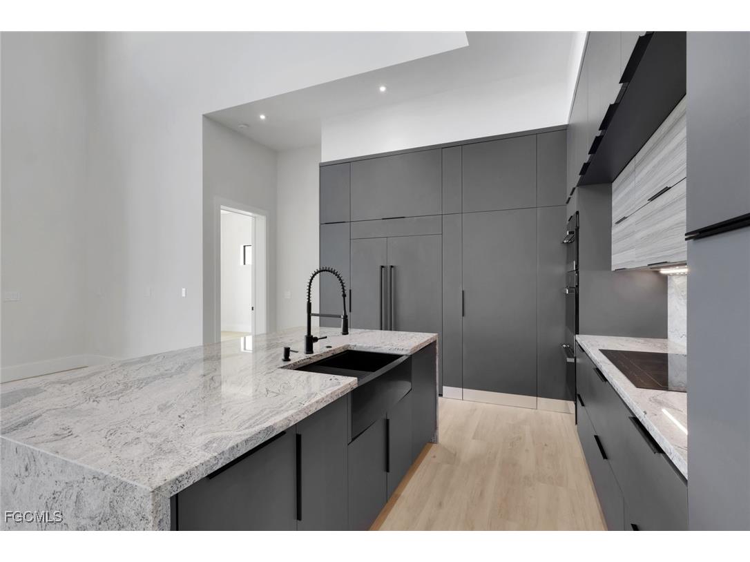 5653 Riverside Drive Cape Coral FL 33904 2025022364 image12