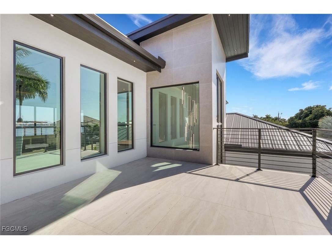 5653 Riverside Drive Cape Coral FL 33904 2025022364 image30