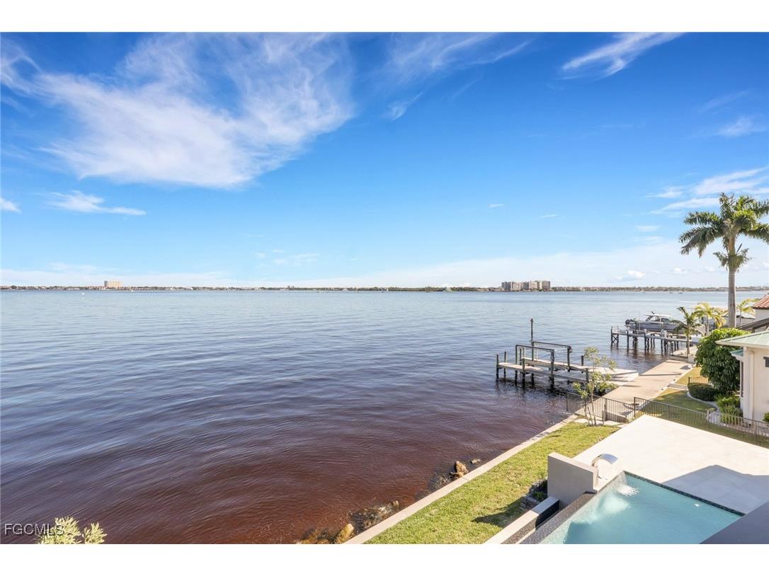 5653 Riverside Drive Cape Coral FL 33904 2025022364 image38