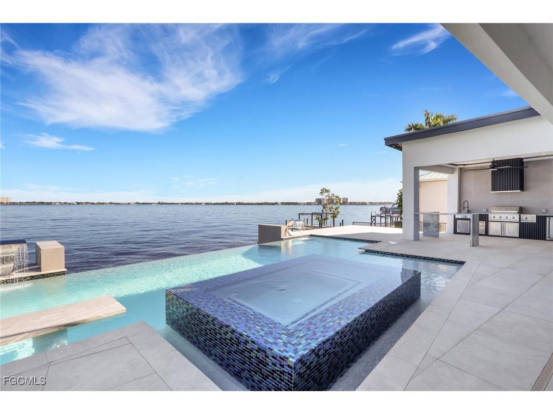 5653 Riverside Drive Cape Coral FL 33904 2025022364 image40