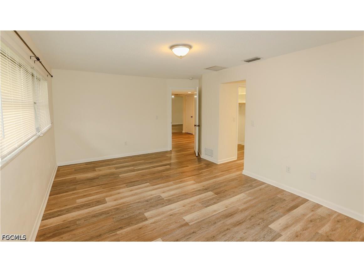 5654 Eichen Circle W Fort Myers FL 33919 2026020381 image13