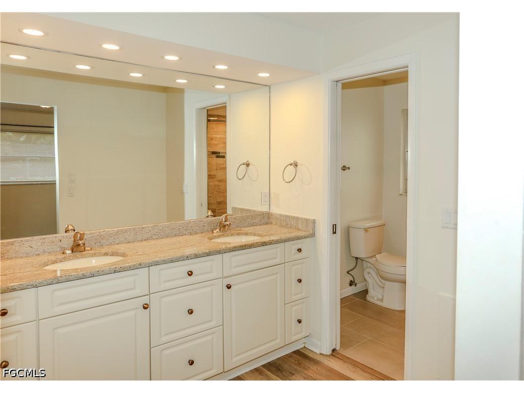 5654 Eichen Circle W Fort Myers FL 33919 2026020381 image15