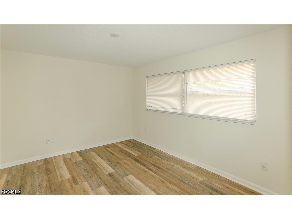 5654 Eichen Circle W Fort Myers FL 33919 2026020381 image20