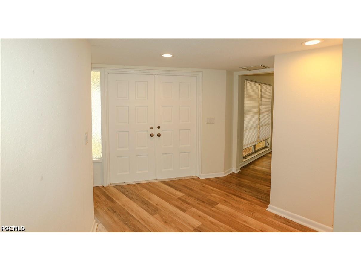 5654 Eichen Circle W Fort Myers FL 33919 2026020381 image26