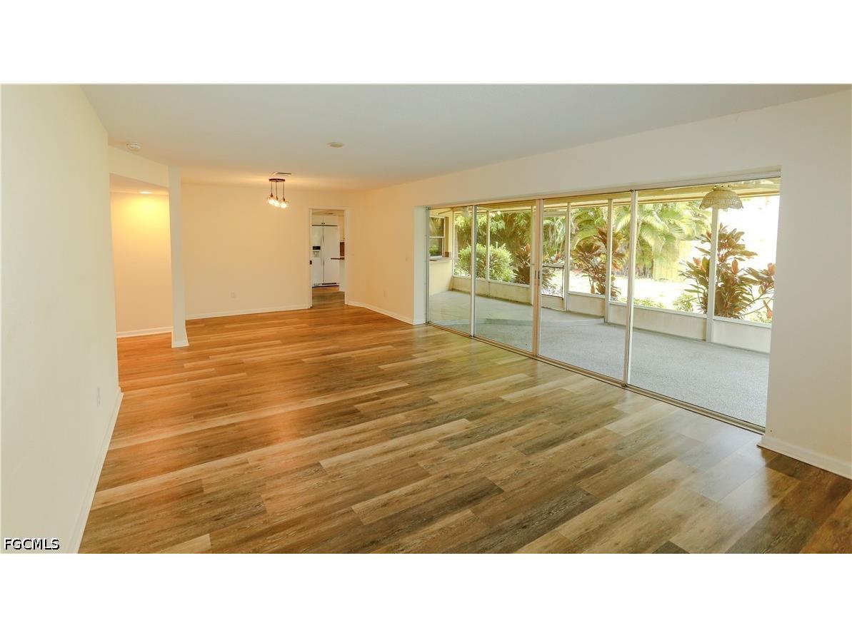 5654 Eichen Circle W Fort Myers FL 33919 2026020381 image3