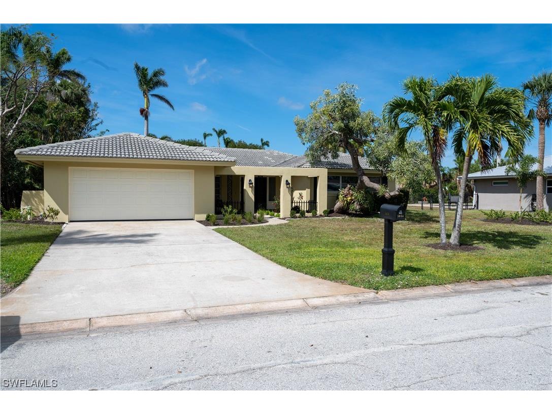 5654 Eichen Circle W Fort Myers FL 33919 223011848 image1