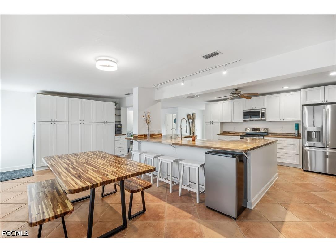 5654 Natoma Drive Fort Myers FL 33919 2026020935 image8
