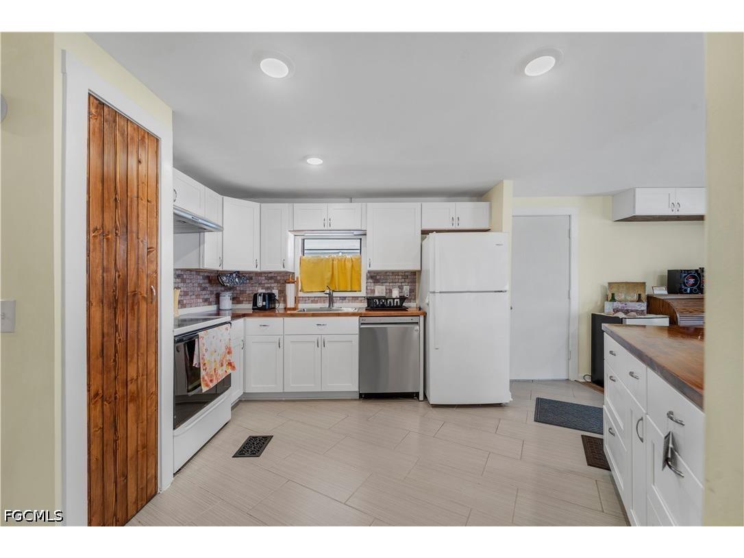 5655 Captain John Smith Loop North Fort Myers FL 33917 2026016774 image35