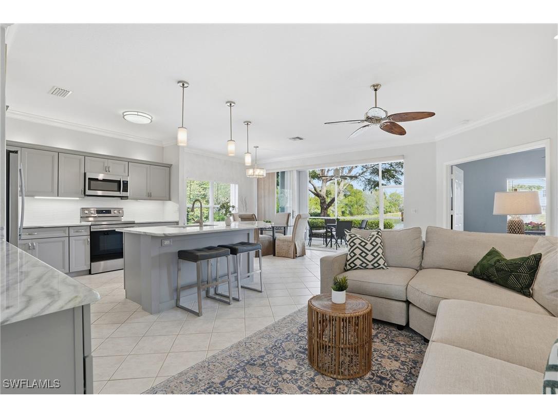 5655 Northboro Drive #101 Naples FL 34110 226003932 image1