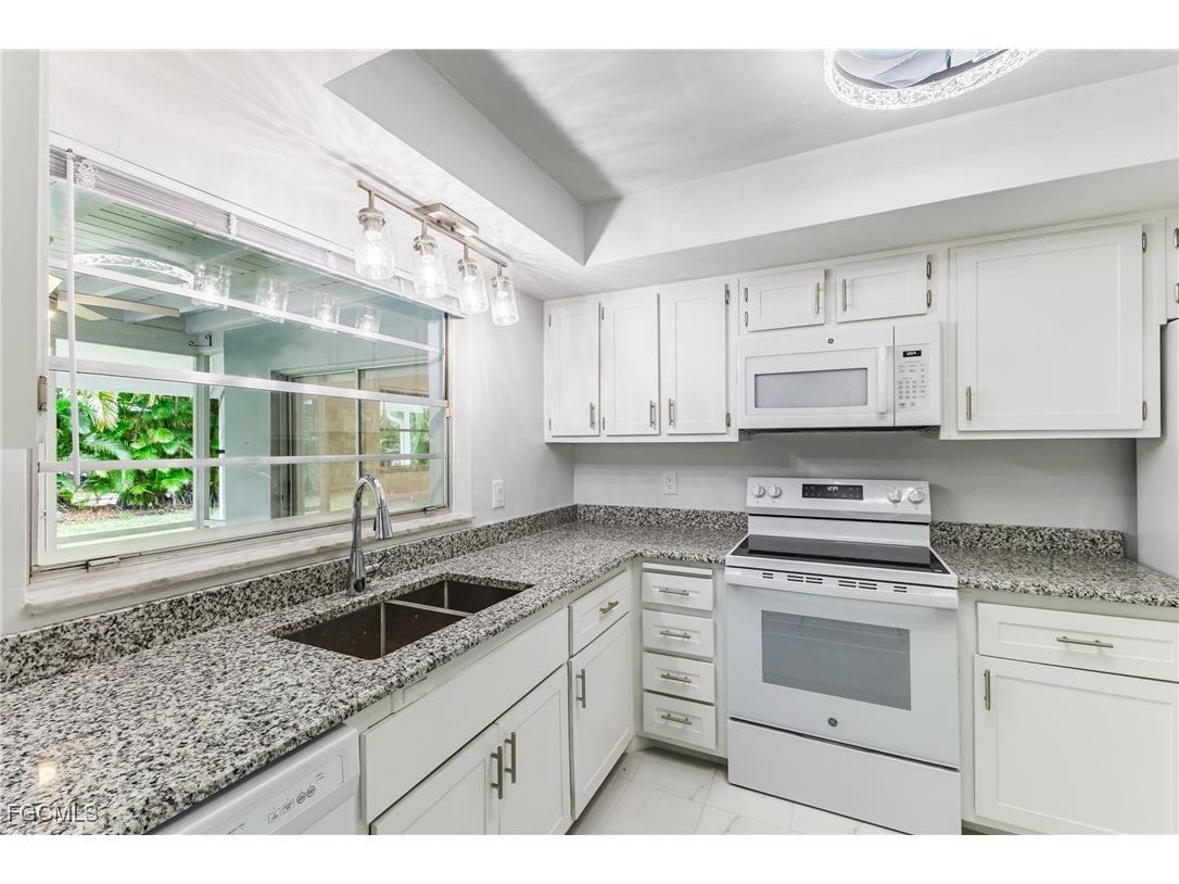 5657 Eichen Circle E Fort Myers FL 33919 2026003116 image12