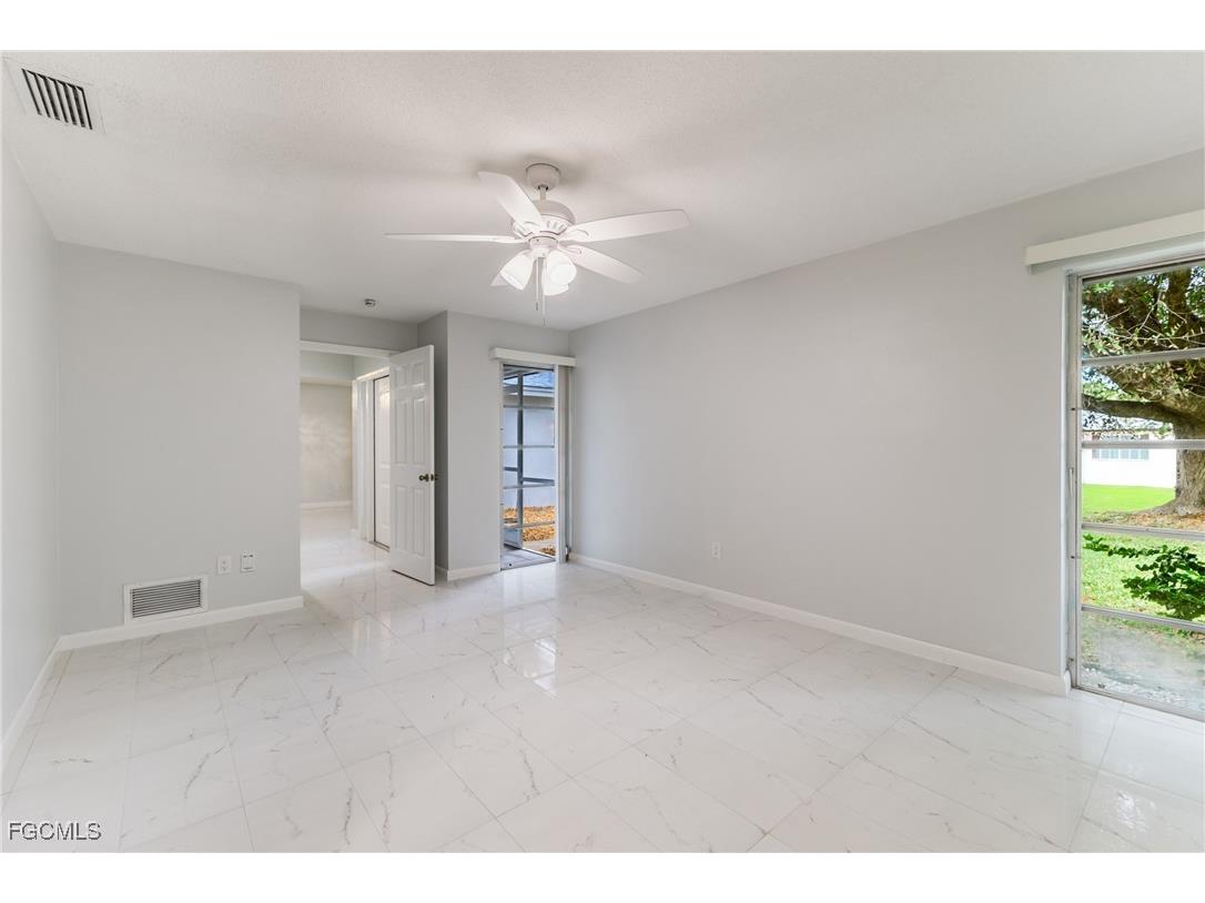 5657 Eichen Circle E Fort Myers FL 33919 2026003116 image17