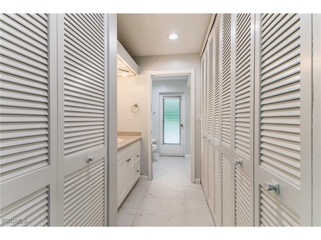 5657 Eichen Circle E Fort Myers FL 33919 2026003116 image19