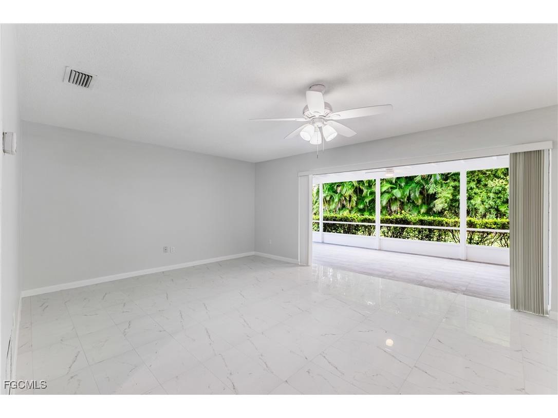 5657 Eichen Circle E Fort Myers FL 33919 2026003116 image8