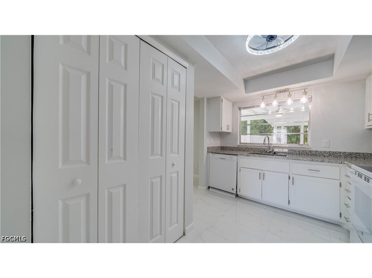 5657 Eichen Circle E Fort Myers FL 33919 2026021597 image14