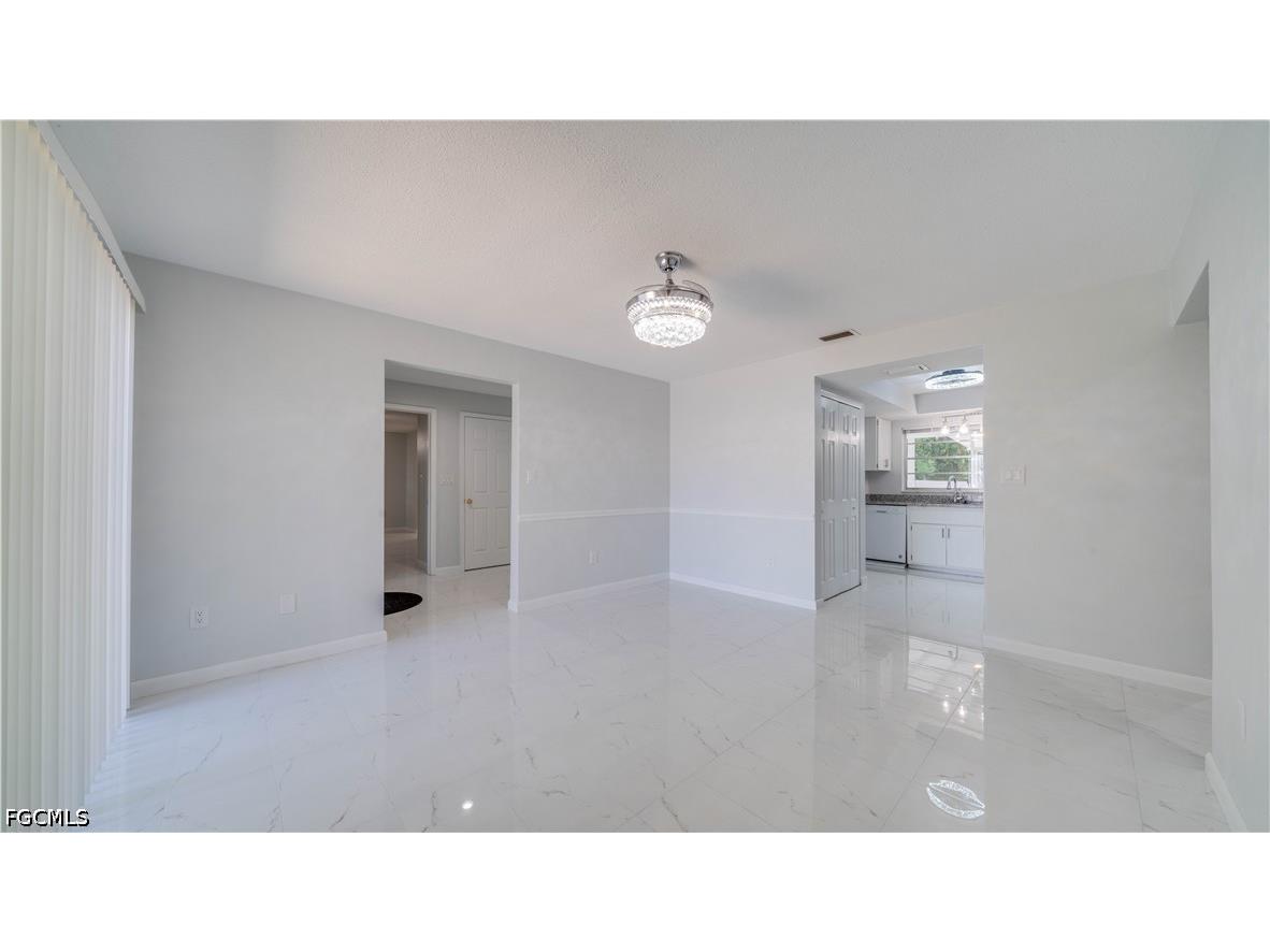 5657 Eichen Circle E Fort Myers FL 33919 2026021597 image18