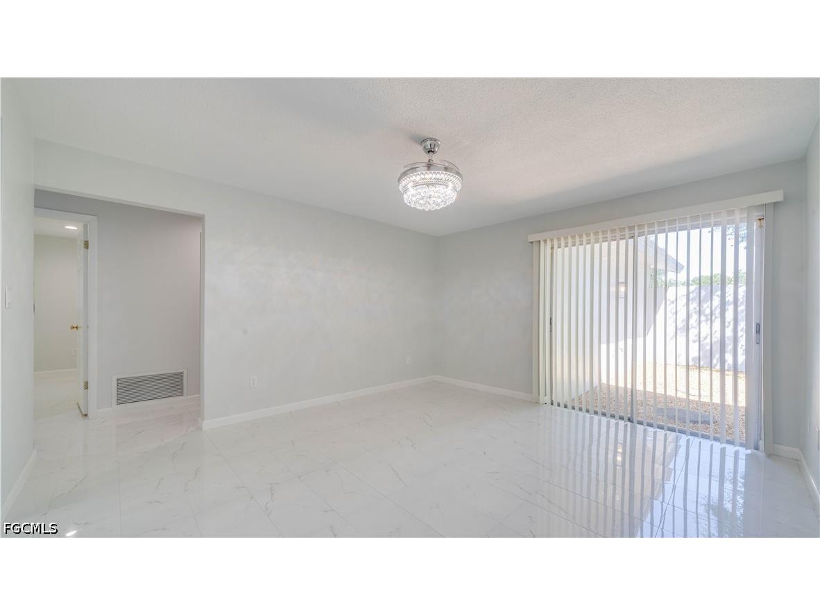 5657 Eichen Circle E Fort Myers FL 33919 2026021597 image19