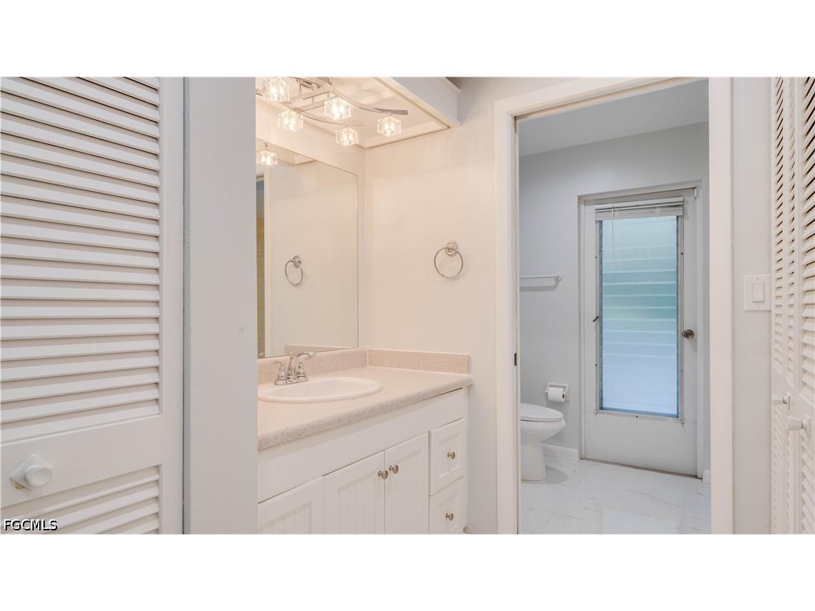 5657 Eichen Circle E Fort Myers FL 33919 2026021597 image23