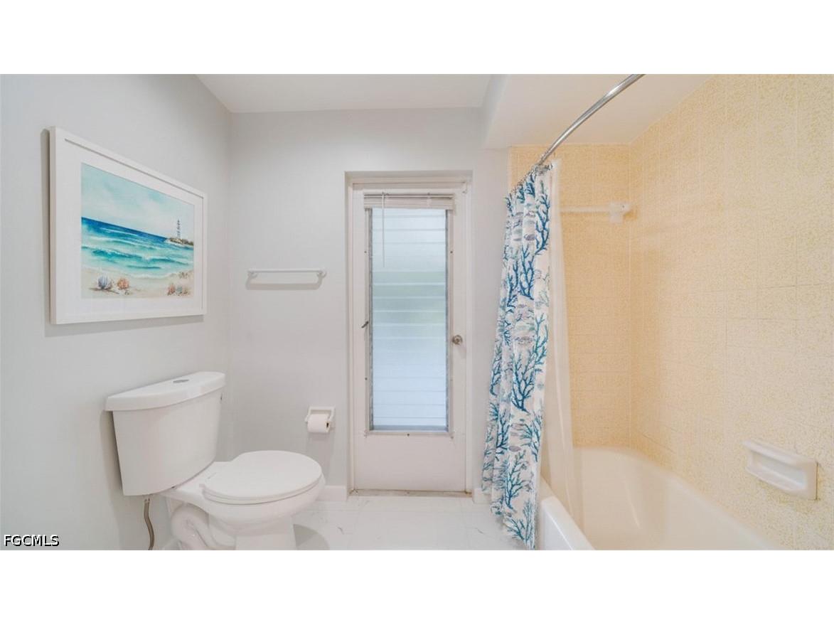 5657 Eichen Circle E Fort Myers FL 33919 2026021597 image25