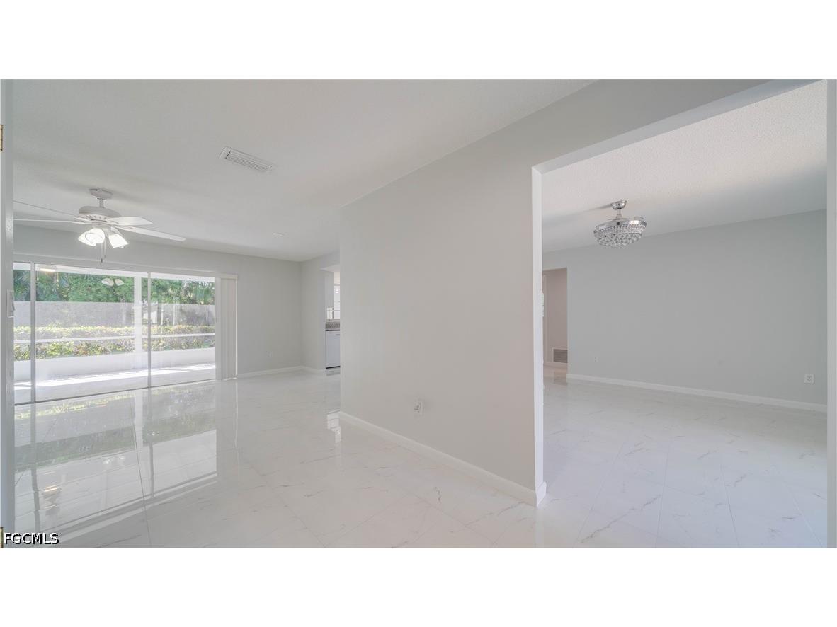 5657 Eichen Circle E Fort Myers FL 33919 2026021597 image4