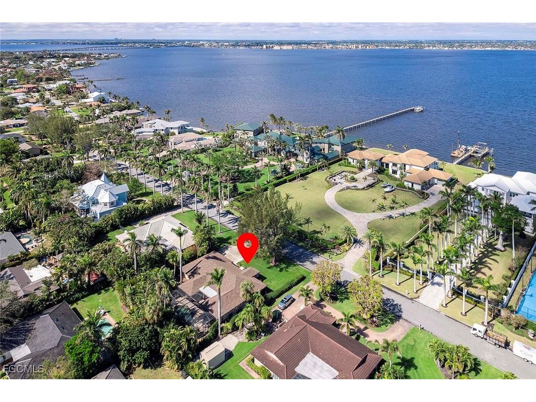 5657 Shaddelee Lane W Fort Myers FL 33919 2025026380 image17