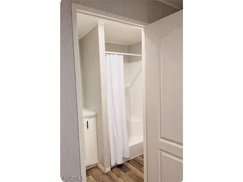 566 Avenida Del Sur Avenue Montura Ranches FL 33440 2026013333 image8